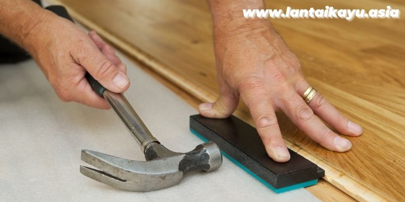 penyebab kerusakan parket kayu - pemasangan yang tidak benar