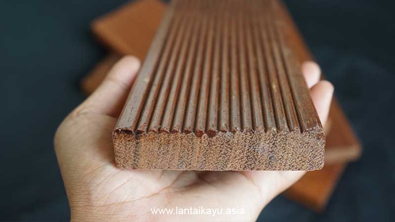 Decking kayu Merbau