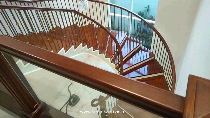 Portofolio Pemasangan Papan Tangga Kayu 59 Contoh pemasangan papan kayu tangga rumah 2