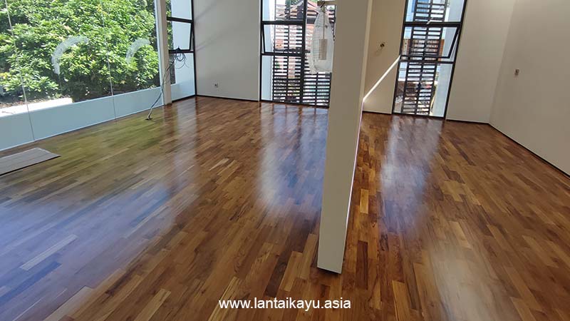 5 Tips Memilih Lantai Kayu: Temukan Produk Paling Unggul! 33 Jual lantai paquet kayu kota bima