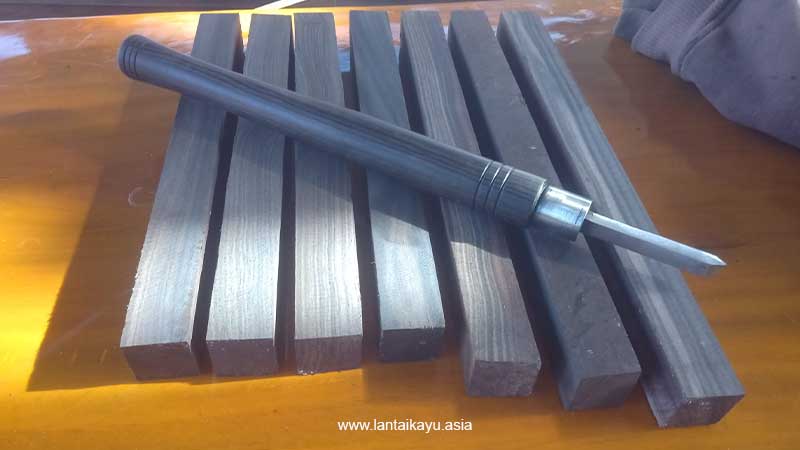harga jual kayu Eboni