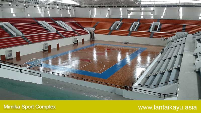 Lapangan Politeknik Pariwisata Bali Dengan Lantai kayu 26 Lantai kayu lapangan basket Mimika sport Complex