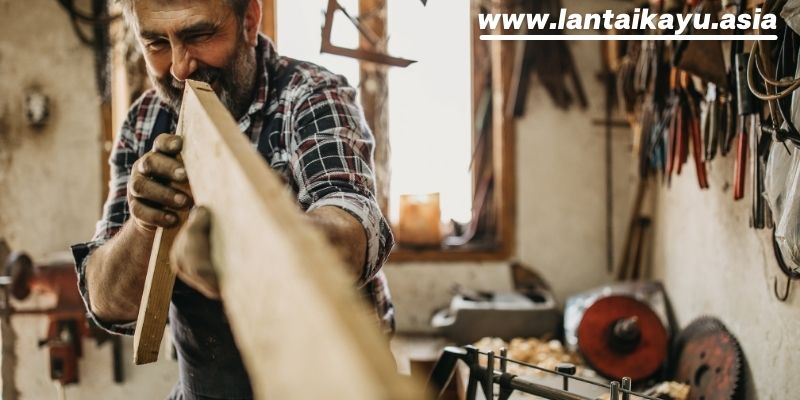 Hal-hal yang Harus Diperhatikan Dalam Memilih Pintu Kayu - pahami jenis kayu