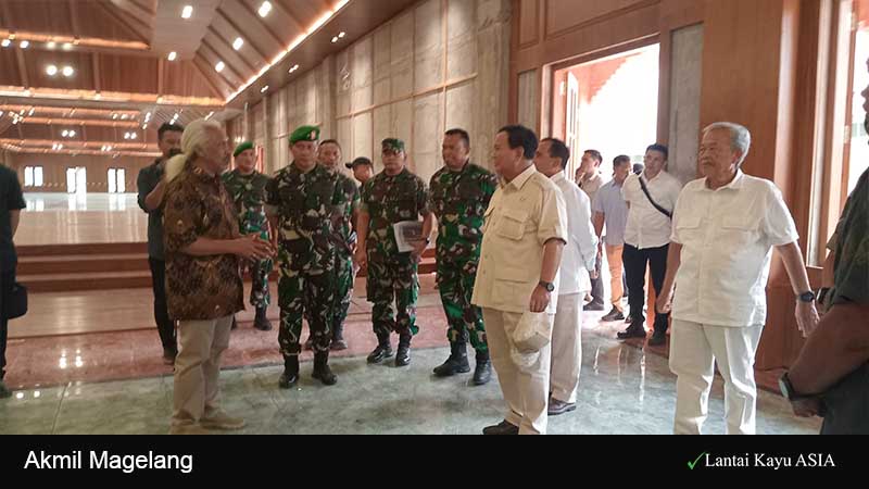 Pemasangan plafon kayu AKmil Magelang 2