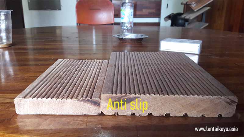 Cara Menghitung Biaya Pembuatan Pagar Kayu Yang Praktis 22 Fitur anti slip decking kayu