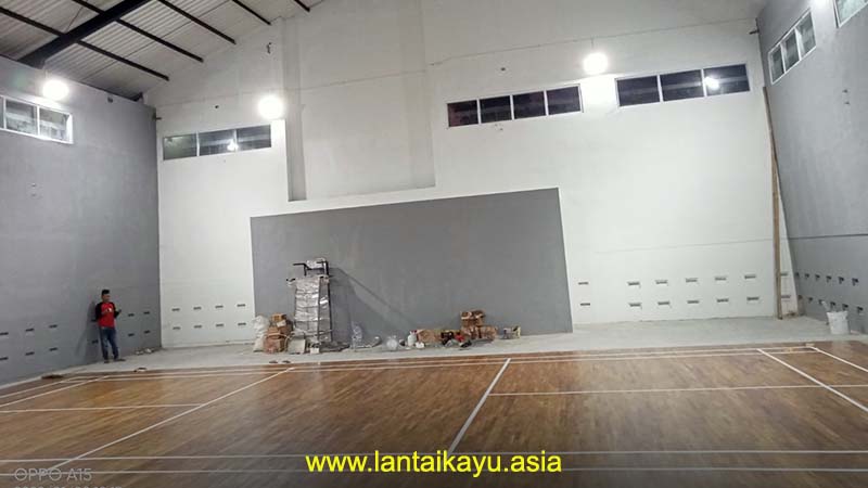 8 Proyek Lantai Kayu Di Lapangan Badminton & Jasa Pasang 29 Lantai kayu lapangan badminton Gor tasik