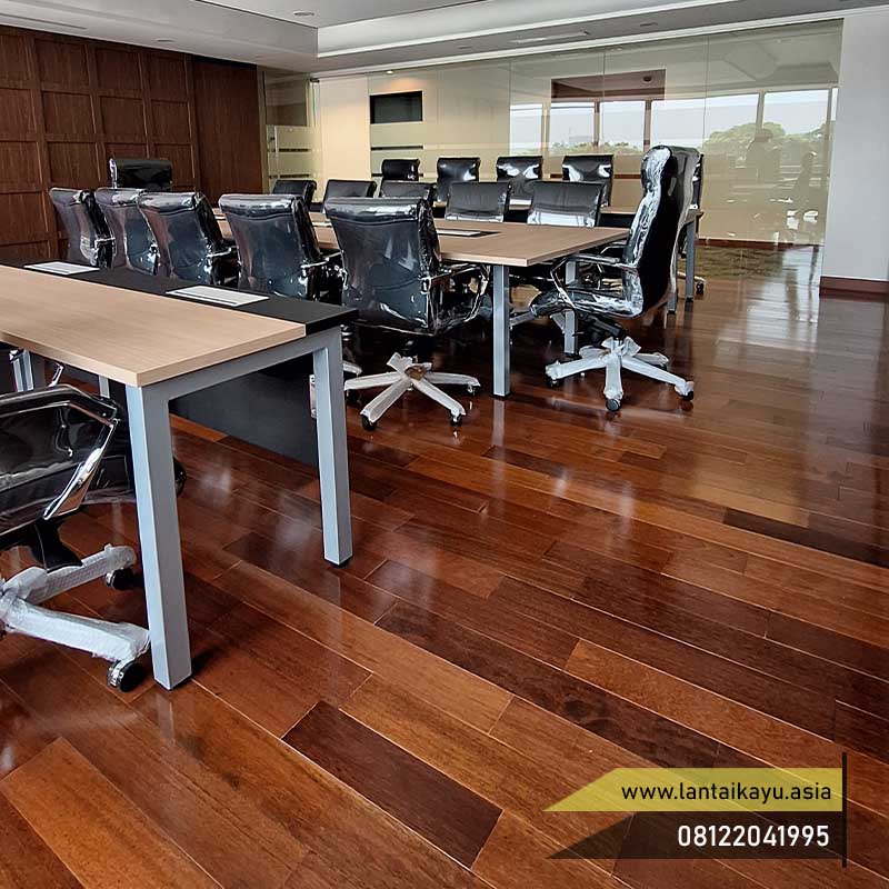 Lantai Kayu untuk Kantor