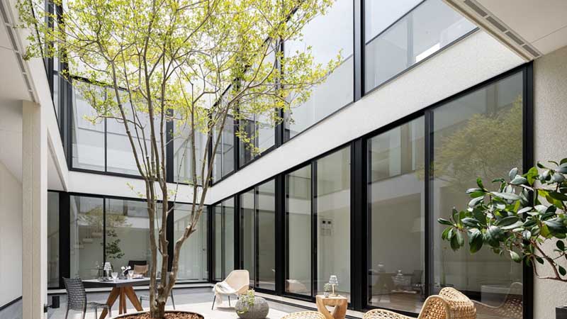 Apa itu Void Hunian? Fungsi, Manfaat, dan Desain Terbaik 23 Kekurangan Void rumah