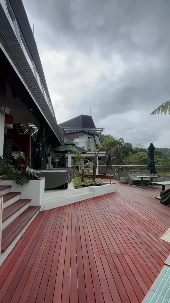 Project Pemasangan Rooftop MAJ Dago 24 jual lantai kayu parket