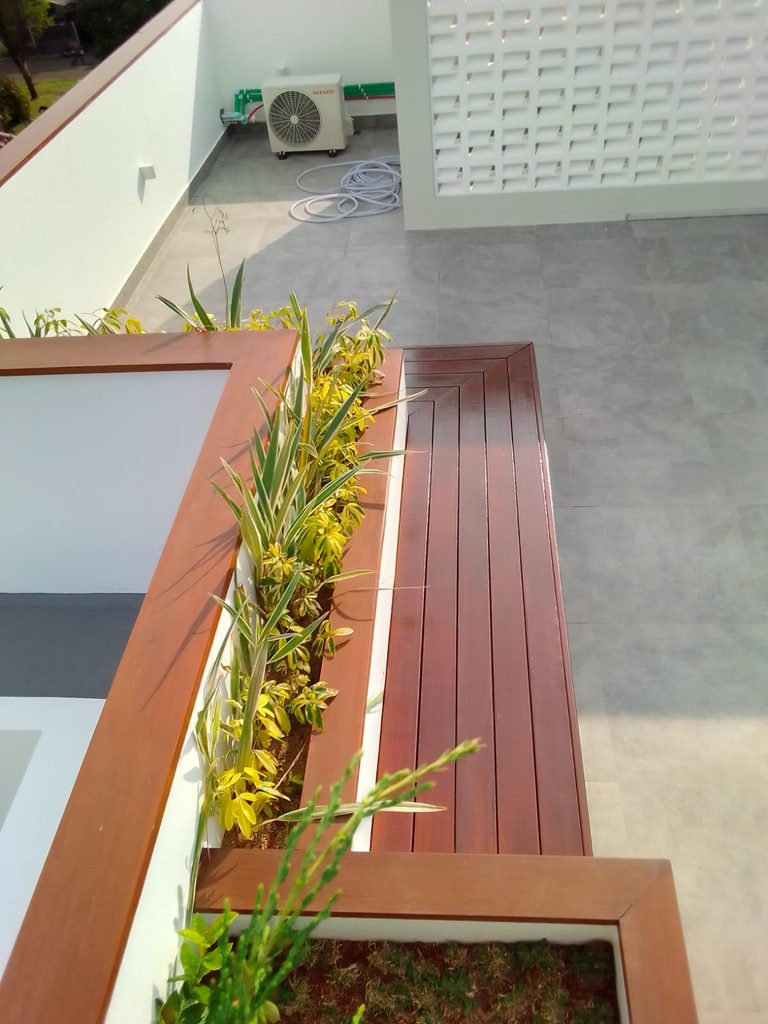 Pemasangan Decking Ulin di Rooftop 19 Pemasangan Decking Ulin di Rooftop